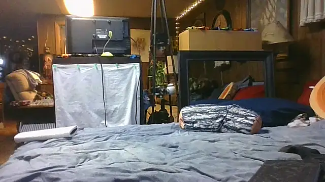 Makowboy online show from September 2025 06:03:02 PM