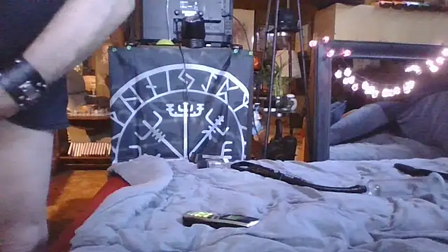 Makowboy online show from October 2025 07:44:02 PM