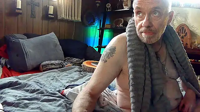 Makowboy online show from March 2026 09:05:02 PM