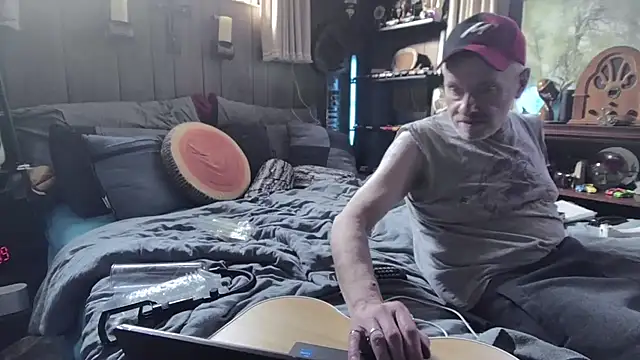 Makowboy online show from May 2026 11:41:01 PM