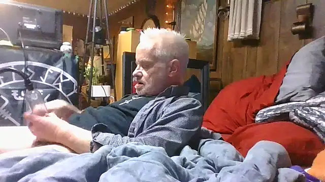 Makowboy online show from November 2025 11:52:02 PM