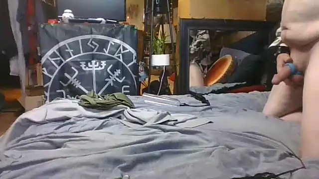 Makowboy online show from December 2025 03:36:01 PM