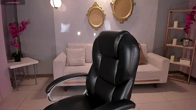 MiaRoberts1 online show from February 2026 07:32:02 PM