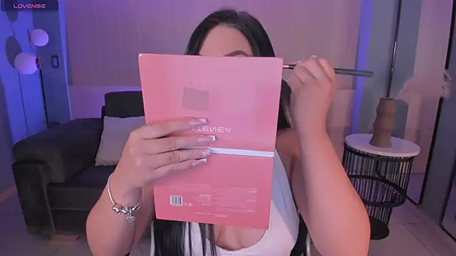 MiaRoberts1 online show from April 2026 12:39:01 PM