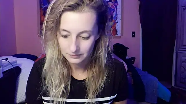 Snapshot of AsiaGoesPro chatting on November 2025 04:17:01 PM AsiaGoesPro online show from November 2025 04:17:01 PM