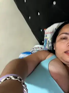 NIKOLE1301 online show from April 2026 01:35:01 PM