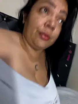 NIKOLE1301 online show from February 2026 08:40:01 PM