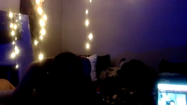 Snapshot of lickthecat chatting on October 2025 06:34:02 AM lickthecat online show from October 2025 06:34:02 AM