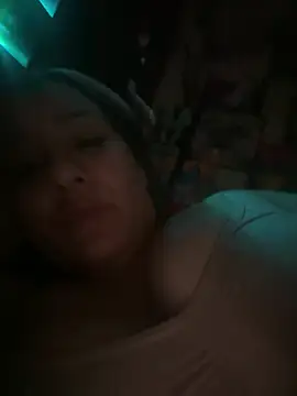 Snapshot of Aw_ThROAt9 chatting on May 2026 08:29:01 AM Aw ThROAt9 online show from May 2026 08:29:01 AM