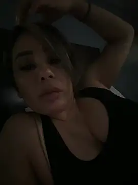 Aw ThROAt9 online show from April 2026 01:34:01 AM