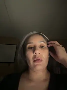 Aw ThROAt9 online show from March 2026 04:34:02 AM