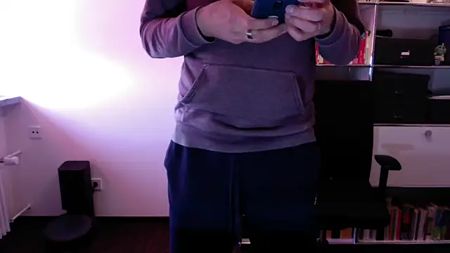 Slave 75 online show from March 2026 10:16:01 AM