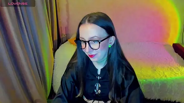 CurlySteph online show from March 2026 06:20:01 PM