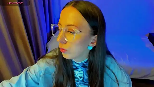 CurlySteph online show from March 2026 07:14:01 PM