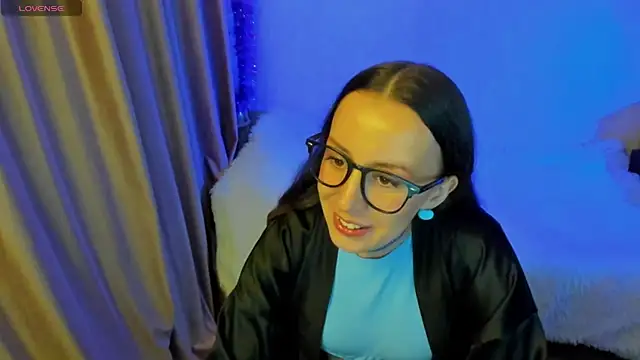 CurlySteph online show from October 2025 05:56:01 PM