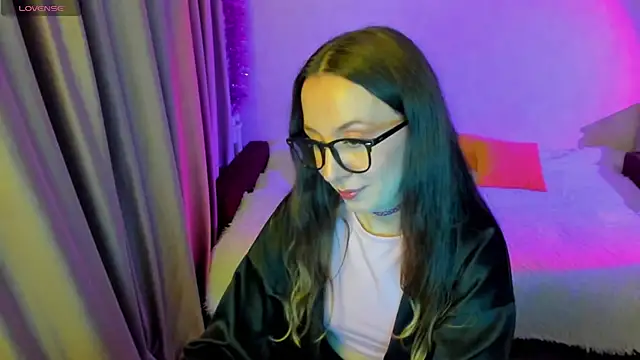 Snapshot of CurlySteph chatting on September 2025 10:38:02 PM CurlySteph online show from September 2025 10:38:02 PM