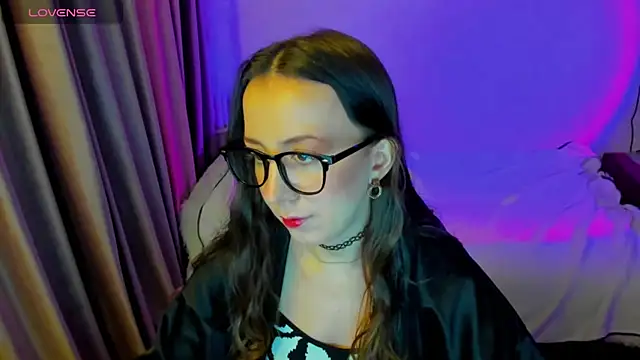 CurlySteph online show from March 2026 07:25:02 PM