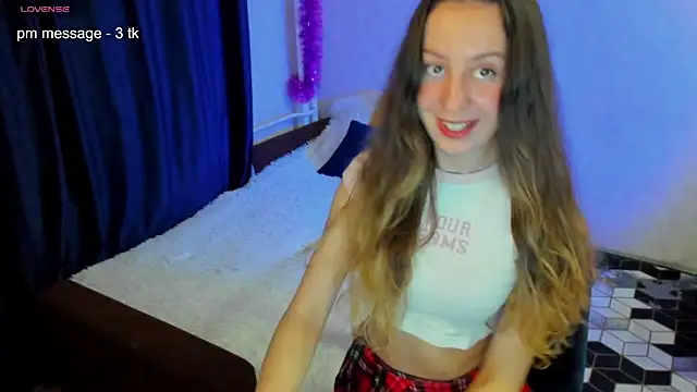 Snapshot of CurlySteph chatting on March 2025 04:03:01 PM CurlySteph online show from March 2025 04:03:01 PM