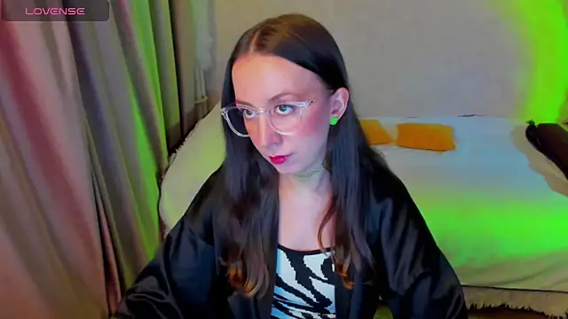 CurlySteph online show from February 2026 07:15:02 PM