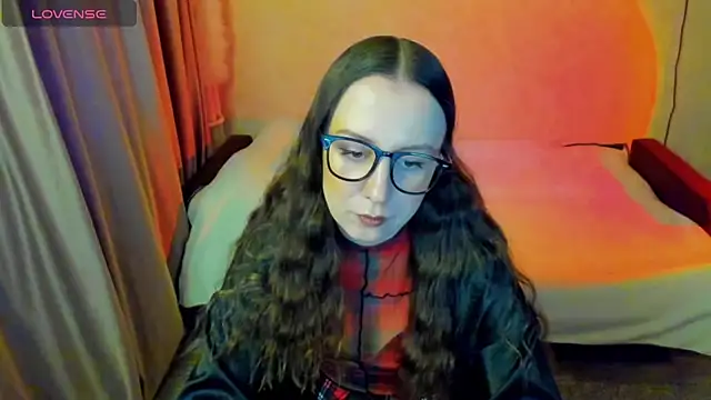 CurlySteph online show from May 2026 05:35:02 PM