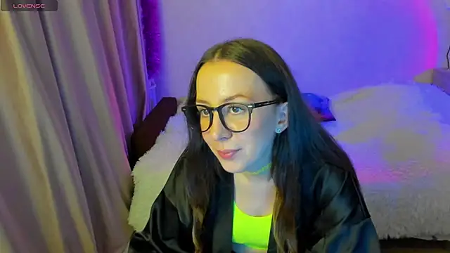 Snapshot of CurlySteph chatting on September 2025 03:05:01 PM CurlySteph online show from September 2025 03:05:01 PM