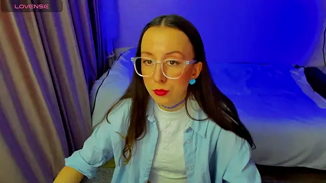 CurlySteph online show from March 2026 07:15:01 PM