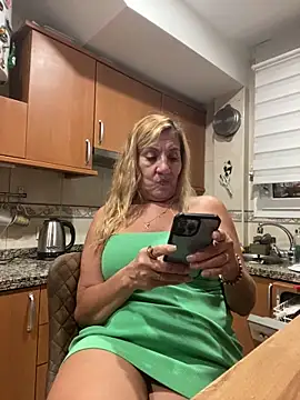 camelia3 online show from October 2025 07:48:02 PM