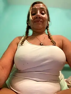 camelia3 online show from December 2025 12:33:02 AM