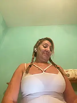 camelia3 online show from November 2025 01:32:02 AM