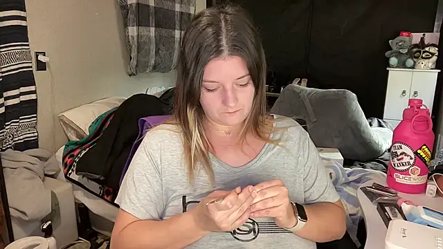 magicsparkles online show from February 2026 07:10:01 PM