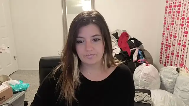 magicsparkles online show from April 2026 12:45:01 AM