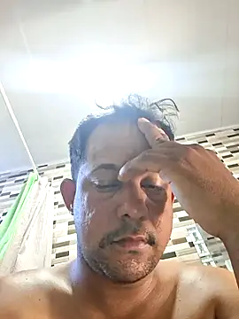YohanManuelBar1 online show from May 2026 09:12:01 PM