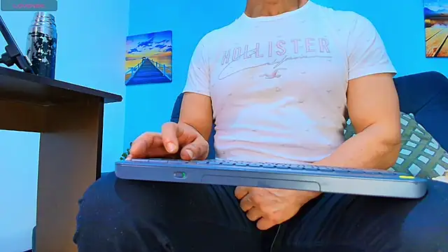 juanses n toro online show from September 2025 01:44:02 PM