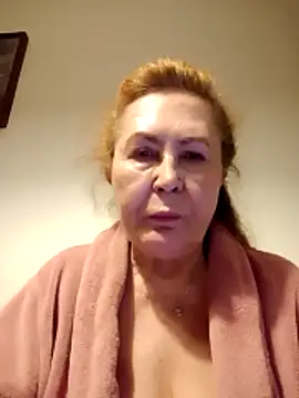 Hottie-Mom online show from April 2026 08:55:02 PM