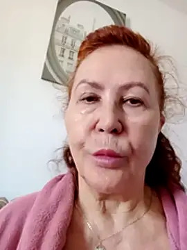 Hottie-Mom online show from April 2026 09:05:01 AM