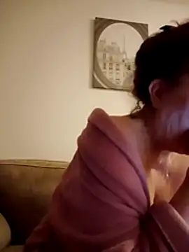 Hottie-Mom online show from February 2026 10:09:02 PM