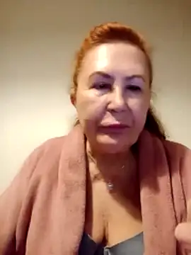 Hottie-Mom online show from April 2026 07:54:02 PM