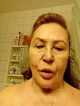 Hottie-Mom online show from April 2026 09:55:01 AM