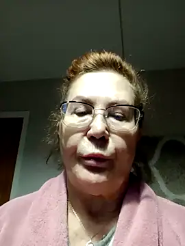 Hottie-Mom online show from December 2025 09:36:02 AM