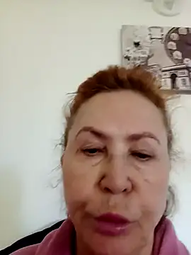 Hottie-Mom online show from May 2026 07:29:02 AM