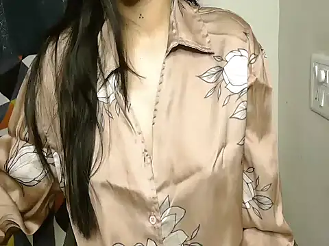 sexy lela online show from April 2026 05:41:01 PM