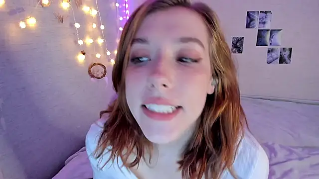 YunaPeace online show from October 2025 01:10:02 PM