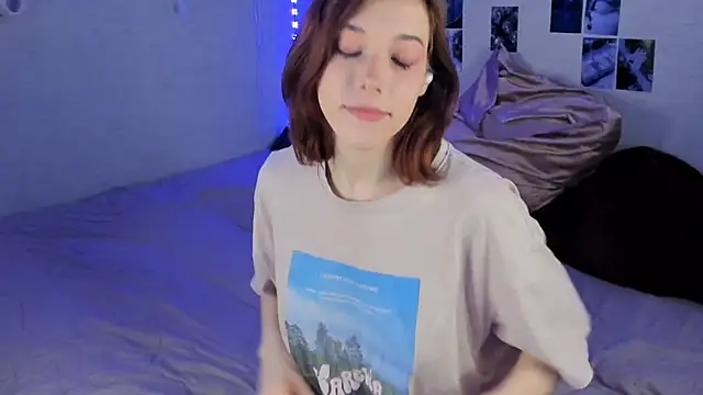 YunaPeace online show from March 2025 03:19:01 PM