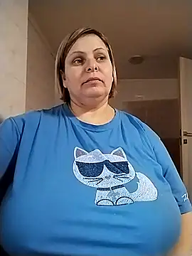 EvaCristal online show from December 2025 07:56:01 AM