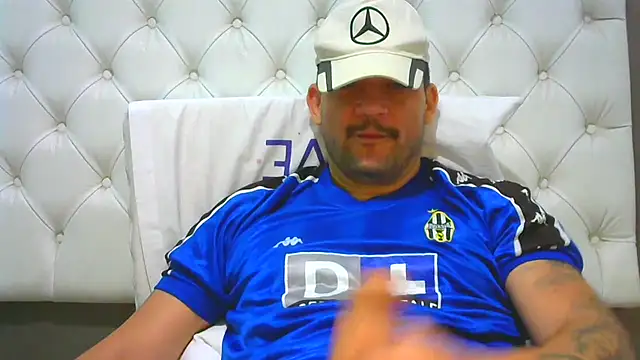 altenori112 online show from January 2026 11:57:01 AM