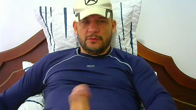 altenori112 online show from December 2025 12:44:02 PM