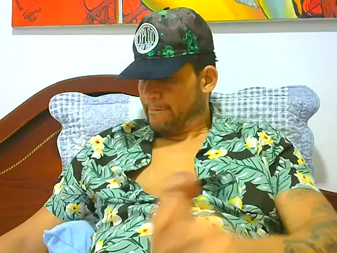 altenori112 online show from April 2026 08:57:01 PM