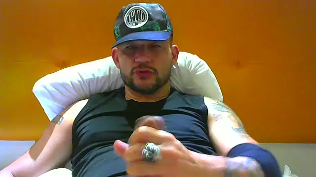 altenori112 online show from October 2025 01:50:01 AM