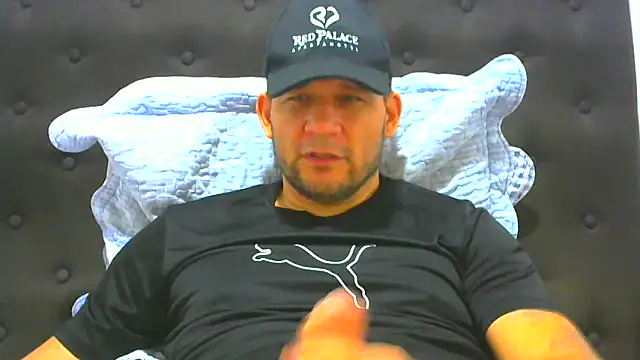 Snapshot of altenori112 chatting on June 2026 04:20:02 AM altenori112 online show from June 2026 04:20:02 AM