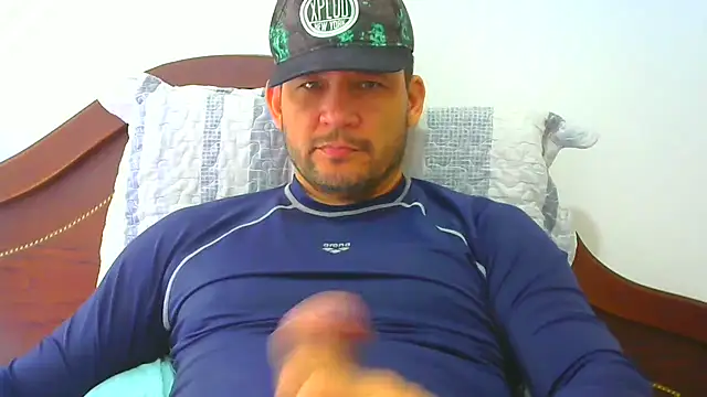 altenori112 online show from December 2025 06:17:01 PM